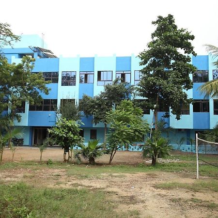 Hotel Siva Sakthi Tiruvannāmalai Buitenkant foto