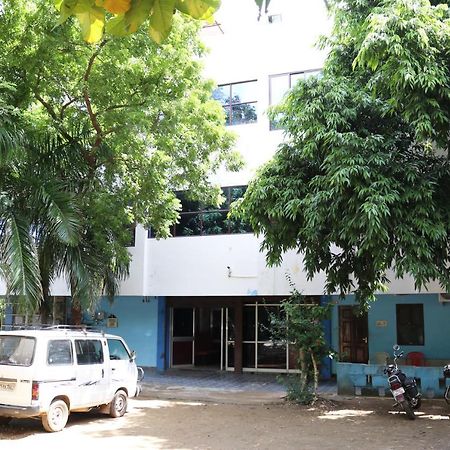 Hotel Siva Sakthi Tiruvannāmalai Buitenkant foto