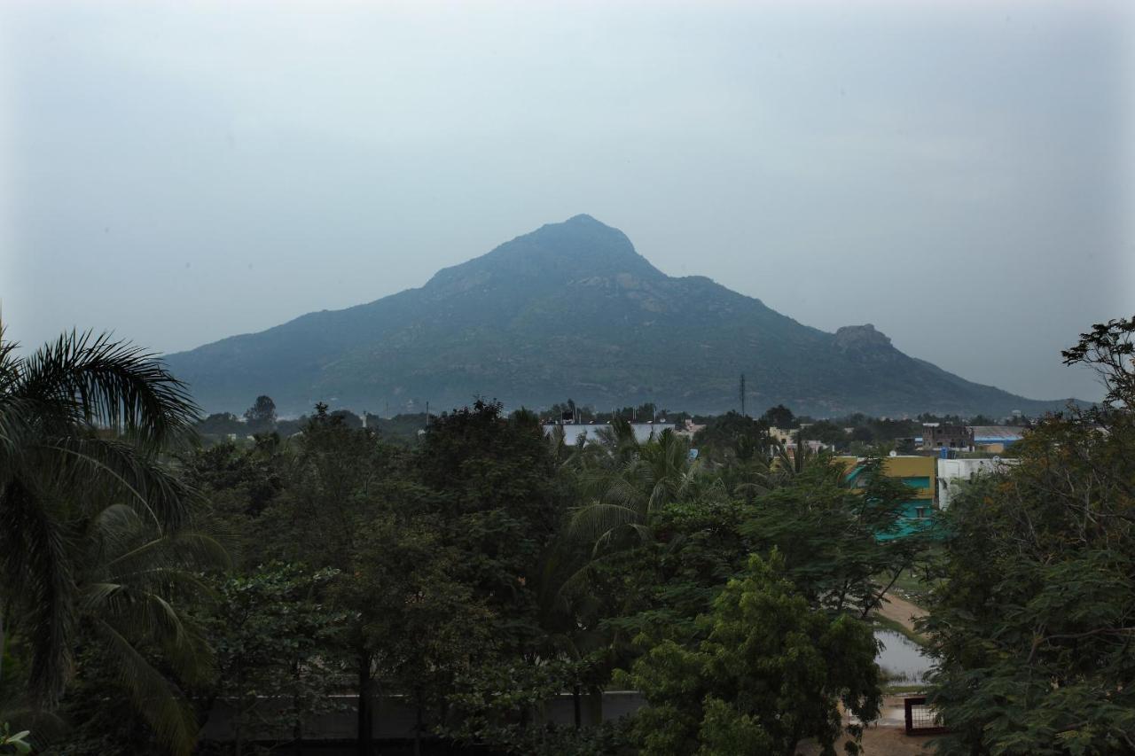 Hotel Siva Sakthi Tiruvannāmalai Buitenkant foto