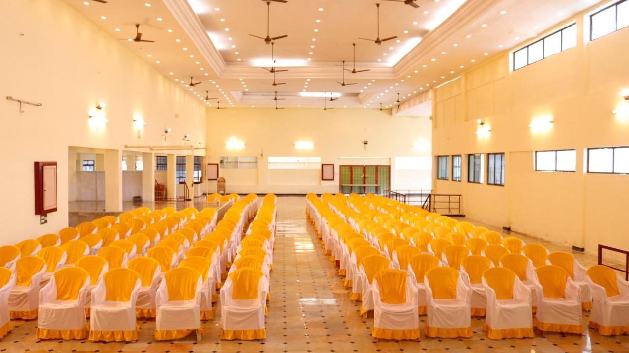 Hotel Siva Sakthi Tiruvannāmalai Buitenkant foto