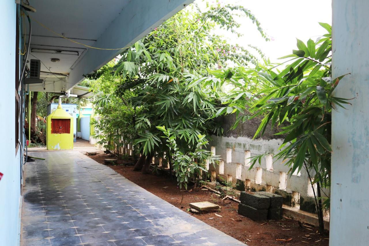 Hotel Siva Sakthi Tiruvannāmalai Buitenkant foto