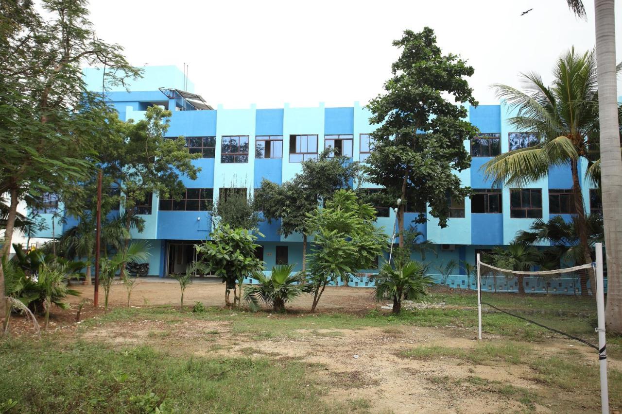 Hotel Siva Sakthi Tiruvannāmalai Buitenkant foto