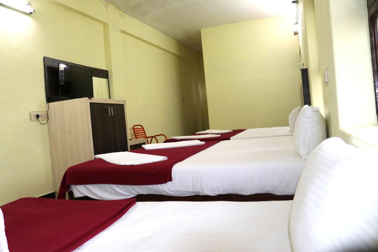 Hotel Siva Sakthi Tiruvannāmalai Buitenkant foto