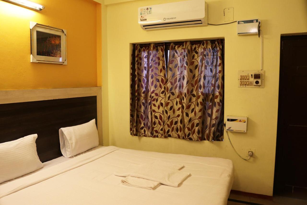 Hotel Siva Sakthi Tiruvannāmalai Buitenkant foto
