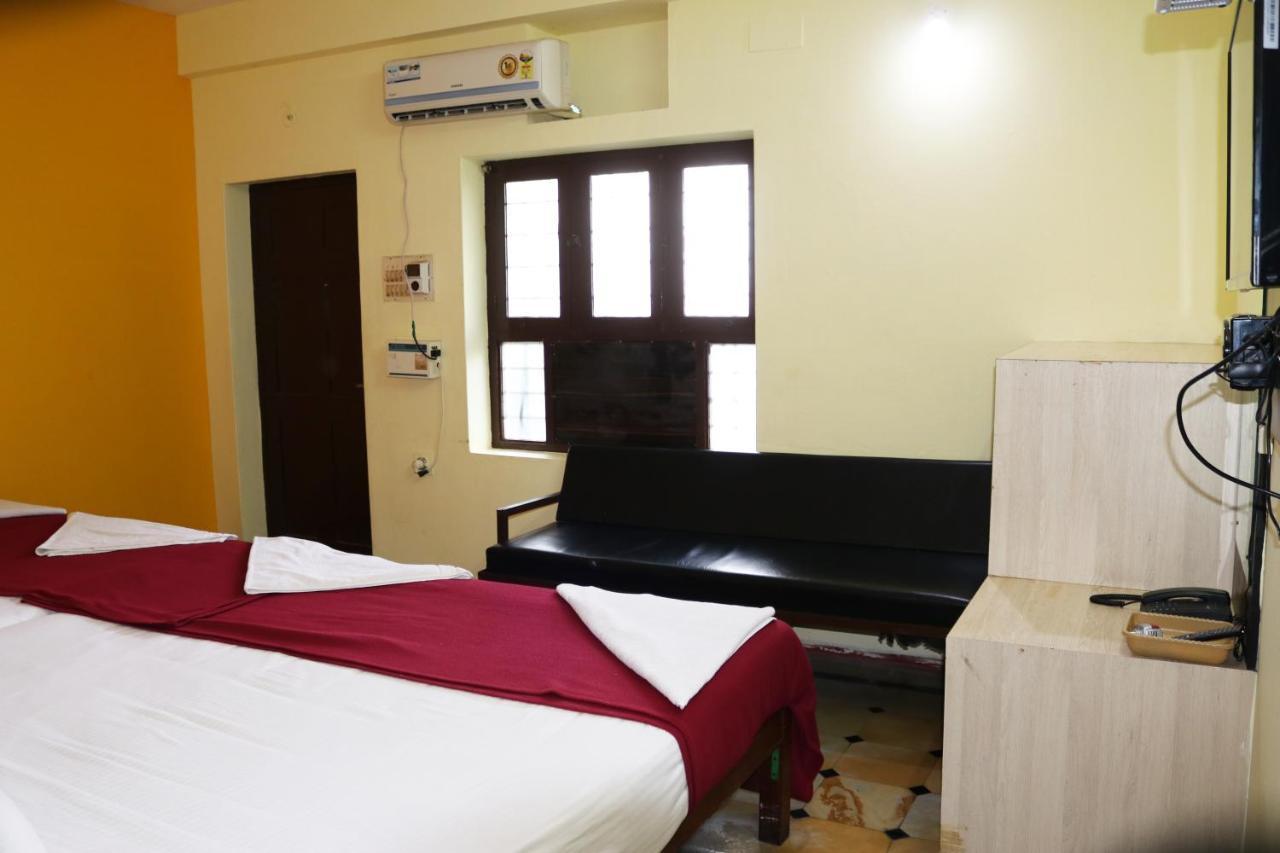 Hotel Siva Sakthi Tiruvannāmalai Buitenkant foto