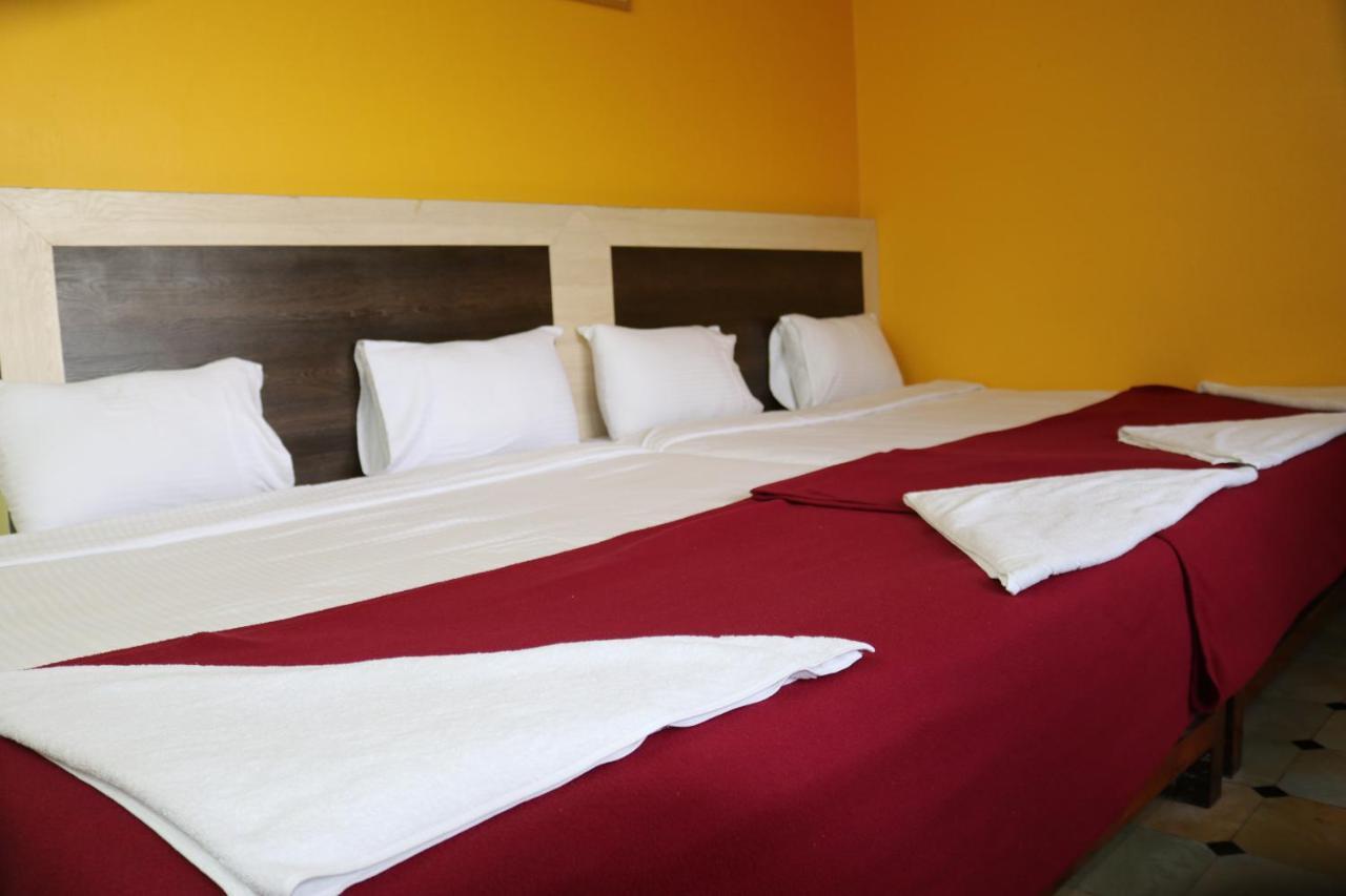 Hotel Siva Sakthi Tiruvannāmalai Buitenkant foto