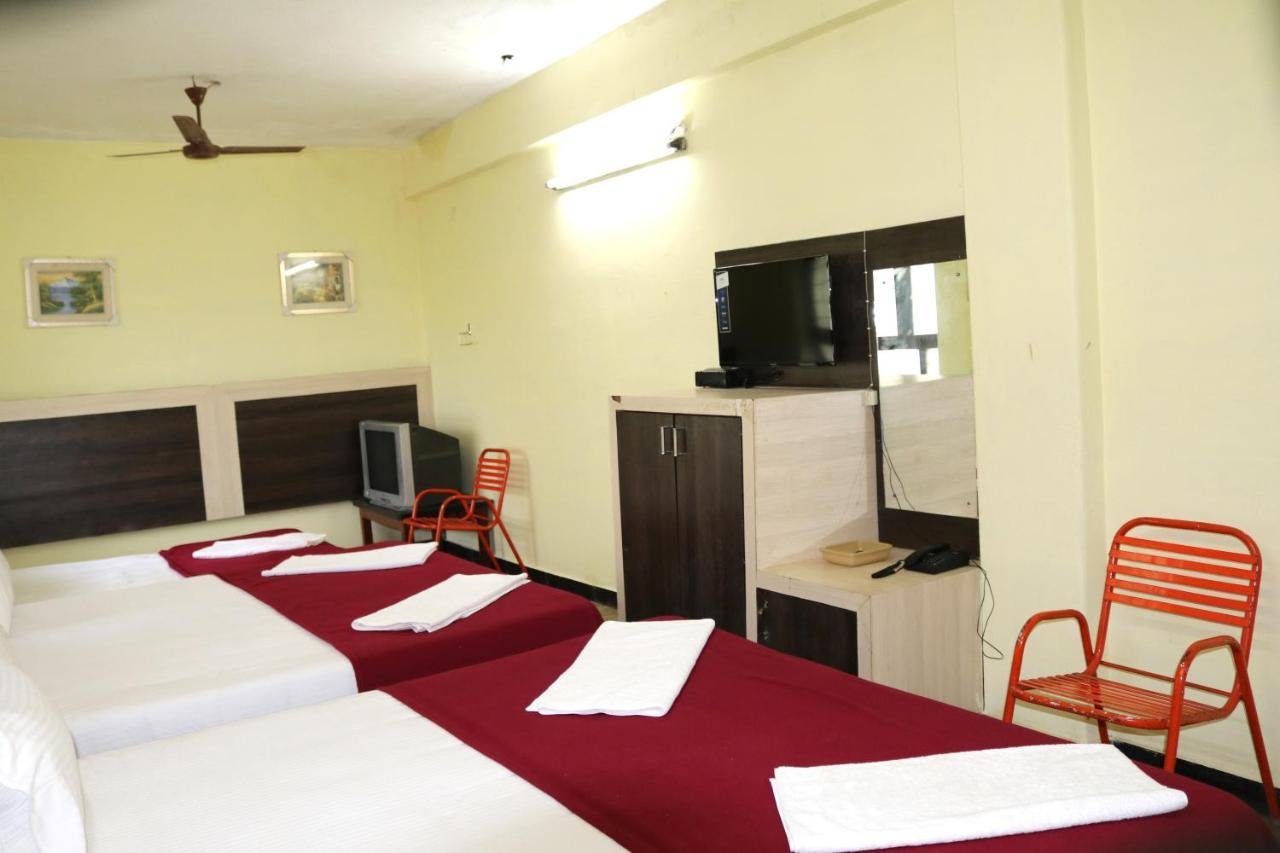 Hotel Siva Sakthi Tiruvannāmalai Buitenkant foto